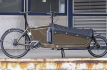 Lange Zeit als „funkiest and fastest cargo bike in the world“ beworben: das Bullitt von larry vs harry aus Kopenhagen – jetzt optional mit Shimano-Antrieb.