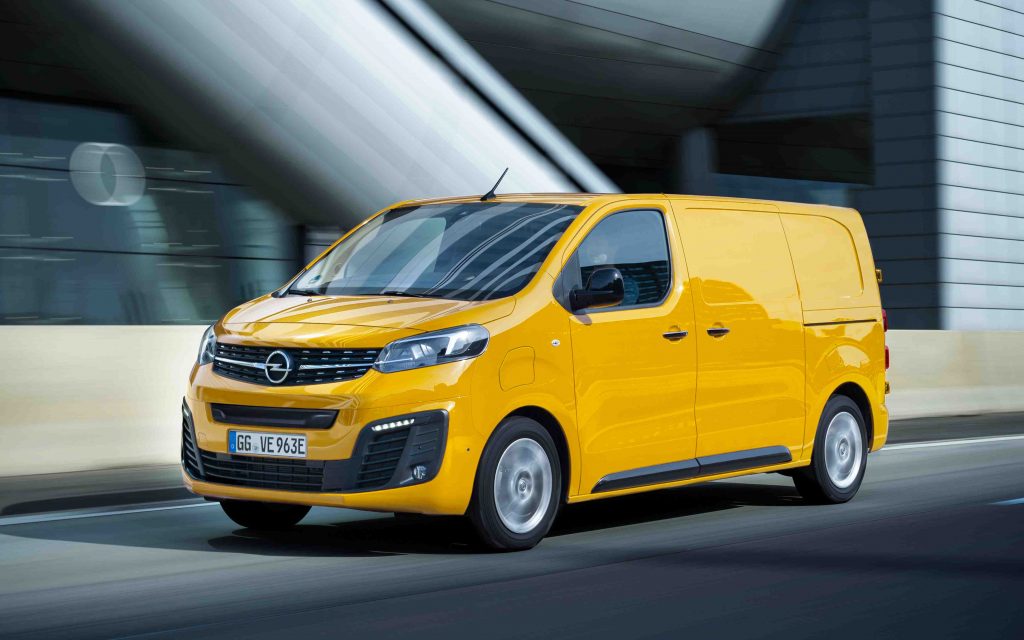 Opel: Sportliche Deko-Kits für Vivaro und Zafira-e Life 